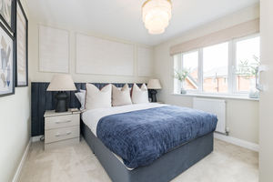Bed- click for photo gallery